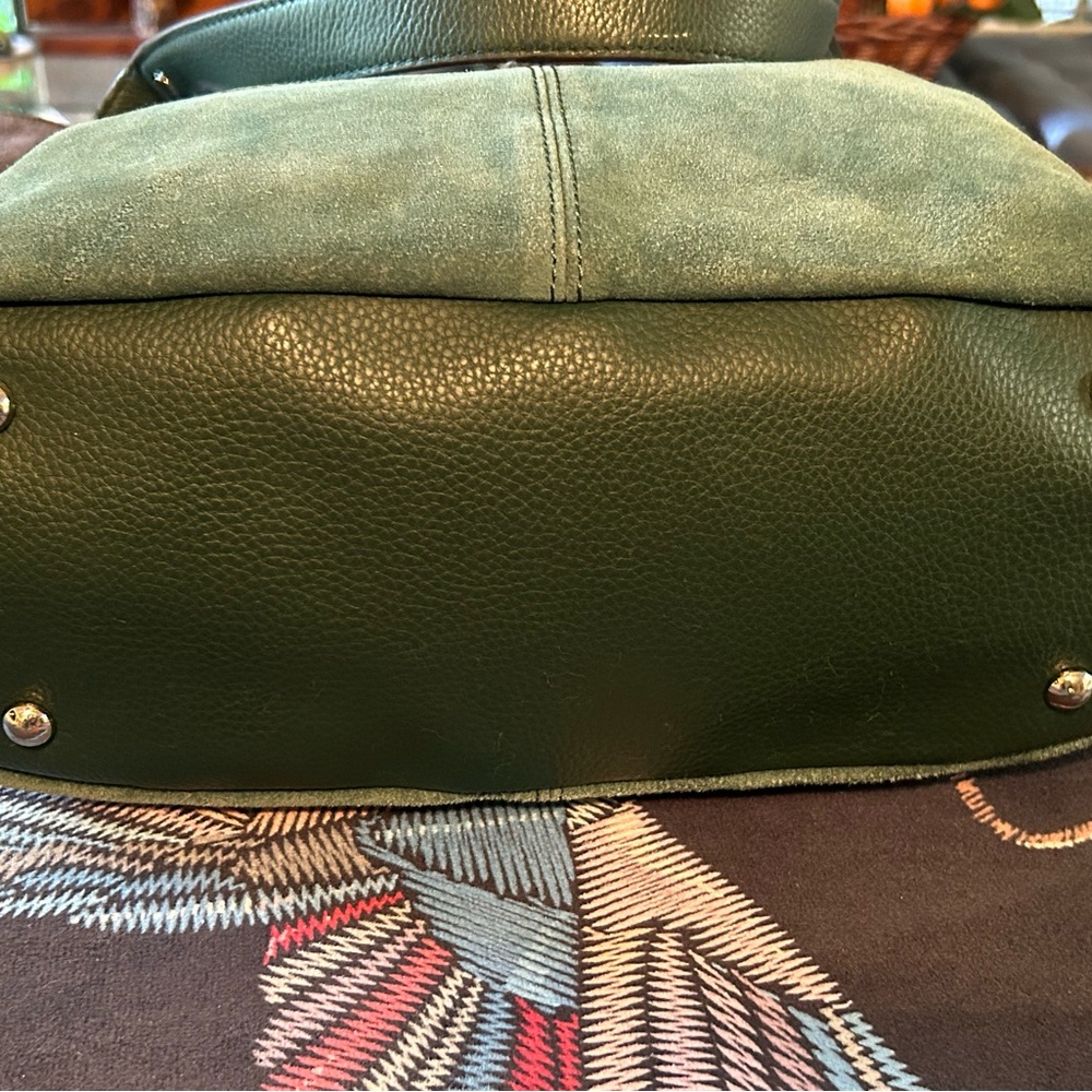 Tignanello Green Suede Women's Purse - Picture 9 of 9
